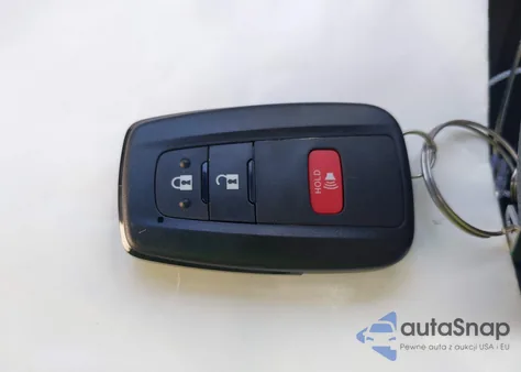 2025 Toyota Rav4 Hybrid Xle from USA, damaged, VIN 4T3RWRFV3SU169182